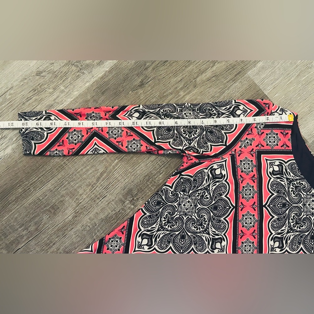 VINCE CAMUTO Pink and Navy Mandala Dress Size 12 Excellent Condition - Picture 11 of 12